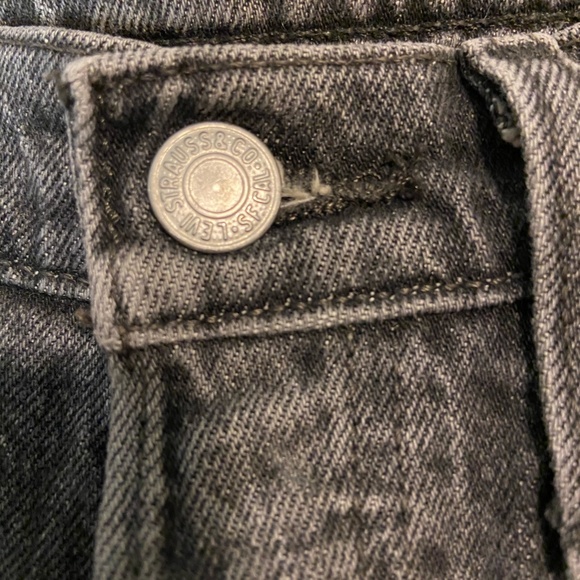 Black Faded 501 Retro Levi's - Picture 4 of 9